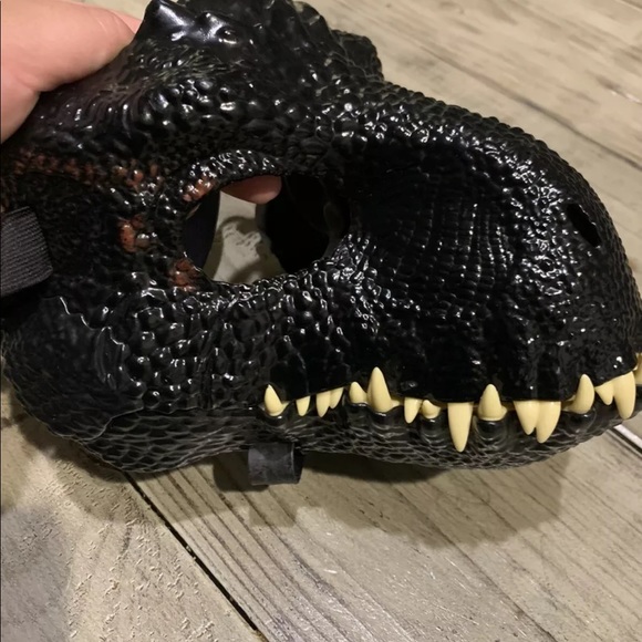 JURASSIC WORLD INDORAPTOR Mask FLY94 Villain Dino Mask COLLECTORS NWOT R… - Picture 7 of 8